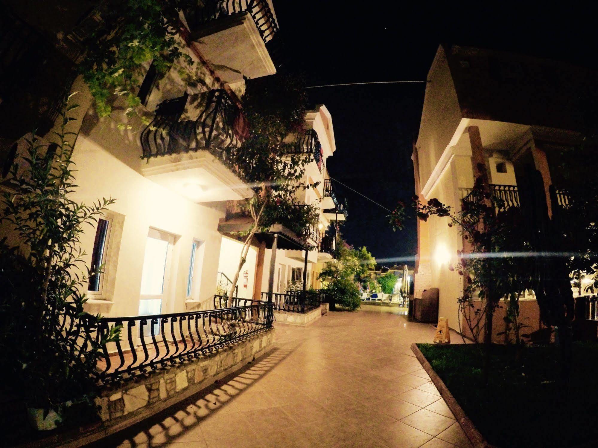 เมจิก ทิวลิป โฮเต็ล Hotel โอลลุนเดนิซ ภายนอก รูปภาพ